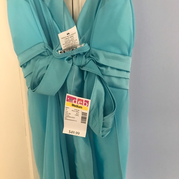 Semi formal dress - Picture 2 of 3